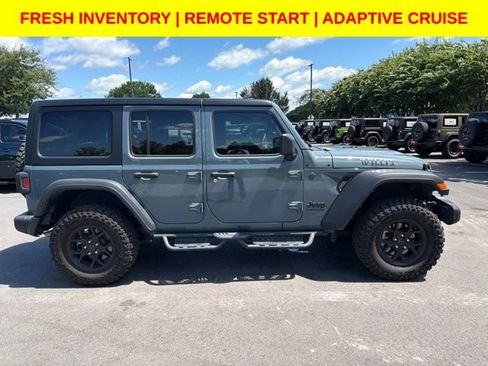 Used 2025 Jeep Wrangler Unlimited Sport AWD/4WD image 2