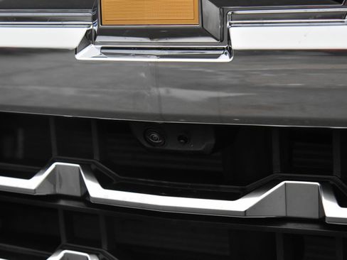 Used 2025 Chevrolet Silverado 1500 LTZ w/ Technology Package image 12