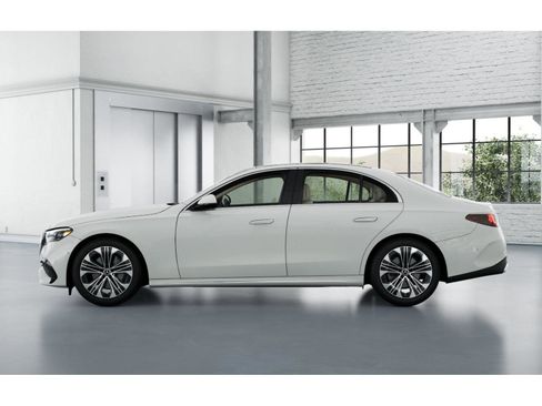 New 2026 Mercedes-Benz E 350 4MATIC Sedan image 34