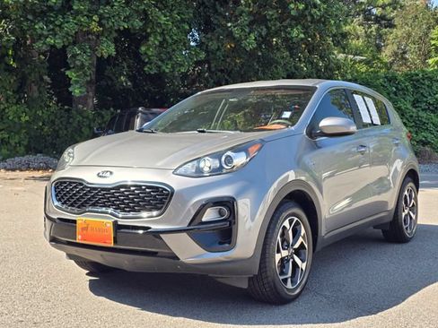 Used 2021 Kia Sportage LX AWD/4WD image 2