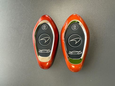 Used 2020 McLaren Speedtail image 41