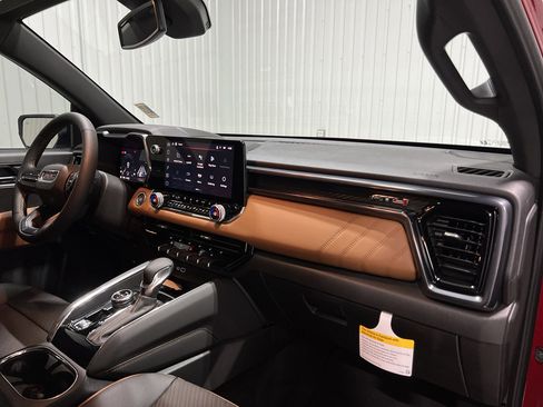 New 2025 GMC Canyon AT4 w/ Technology Plus Package image 28