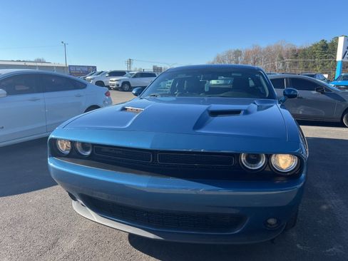 Used 2020 Dodge Challenger SXT w/ Blacktop Package image 19