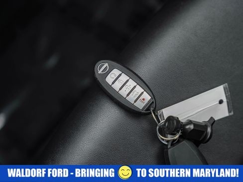 Used 2023 Nissan Maxima SR w/ Sport Mat Group image 48