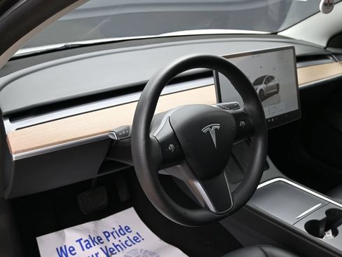 Used 2023 Tesla Model 3 Standard Range RWD image 17