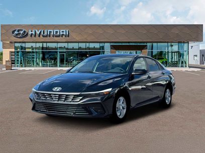 New 2026 Hyundai Elantra SE