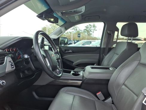 Used 2017 Chevrolet Tahoe LT image 6