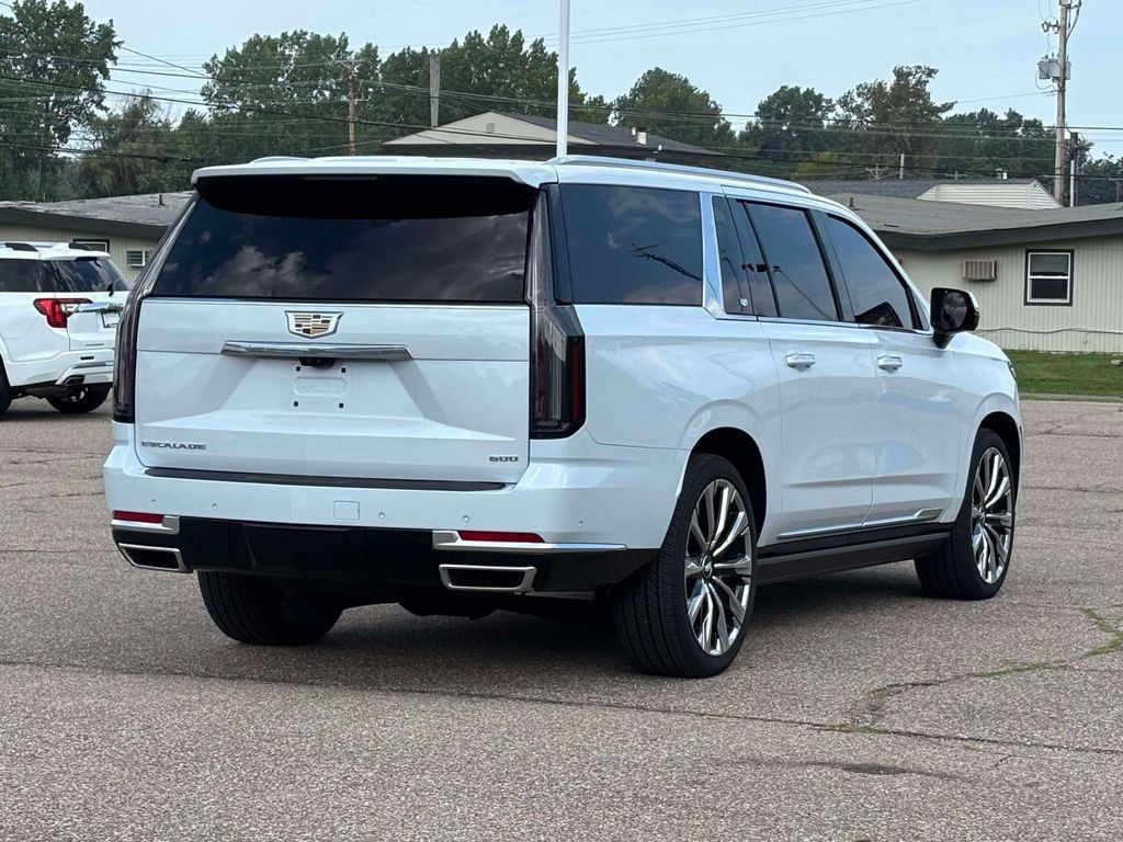 Used 2026 Cadillac Escalade ESV Luxury w/ Touring Package AWD/4WD image 36