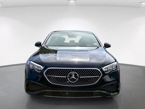 New 2026 Mercedes-Benz E 350 4MATIC Sedan image 3