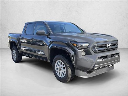 Certified 2025 Toyota Tacoma SR5 image 3