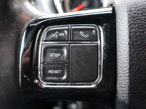 Used 2018 Dodge Grand Caravan SXT w/ Blacktop Package image 29