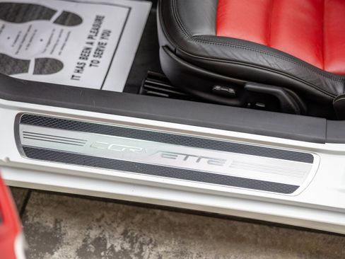 Used 2012 Chevrolet Corvette Grand Sport w/ 3LT Preferred Equipment Group image 38