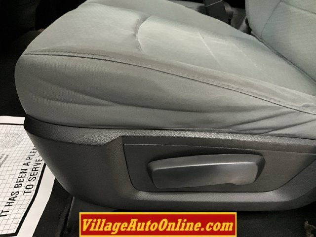 Used 2014 RAM 1500 Express AWD/4WD image 9