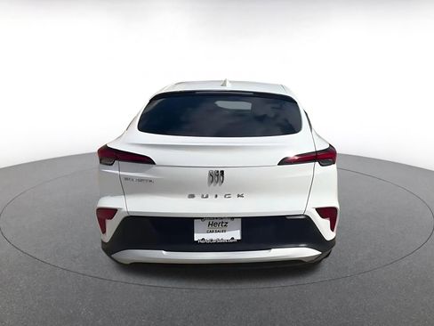 Used 2025 Buick Envista Preferred image 12