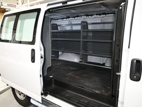 Used 2019 GMC Savana 2500 w/ Driver Convenience Package RWD image 46