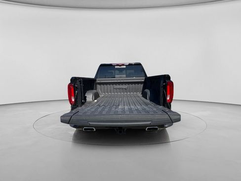 Used 2022 GMC Sierra 1500 AT4 w/ AT4 Premium Package AWD/4WD image 19