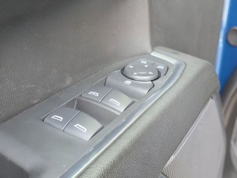 Used 2024 GMC Sierra 1500 SLE image 14