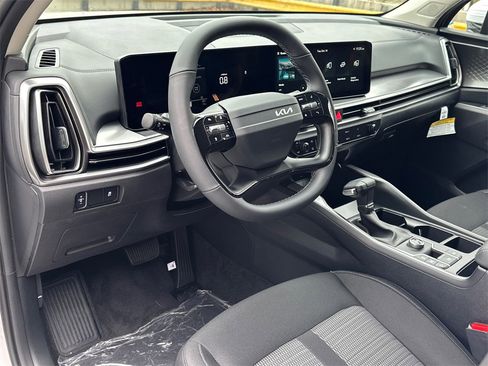 New 2026 Kia Sorento LX image 17