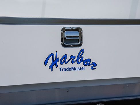 Used 2024 Mercedes-Benz Sprinter 4500 image 9