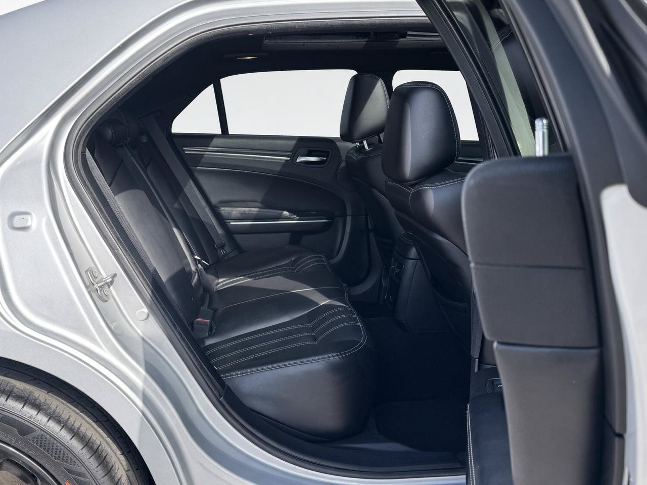 Used 2022 Chrysler 300 S RWD image 13