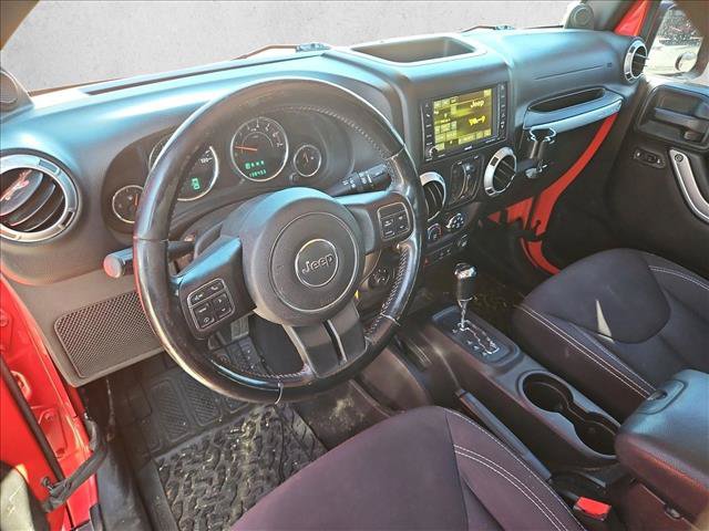 Used 2013 Jeep Wrangler Unlimited Sahara w/ Dual Top Group AWD/4WD image 12
