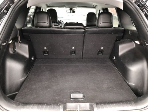 Used 2022 Jeep Cherokee Latitude Lux image 9