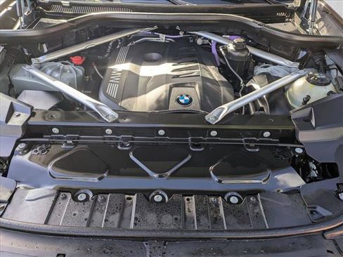 Used 2025 BMW X5 xDrive40i w/ M Sport Package image 22
