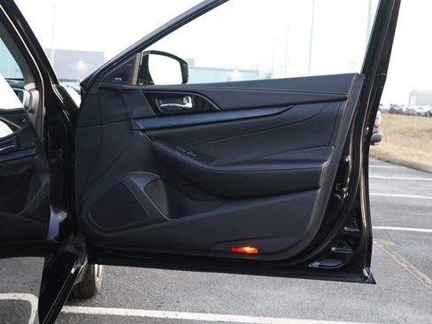 Used 2023 Nissan Maxima Platinum w/ Sport Mat Group image 25