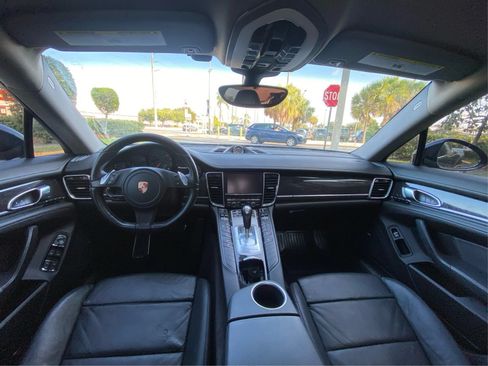 Used 2014 Porsche Panamera 4 AWD/4WD image 18