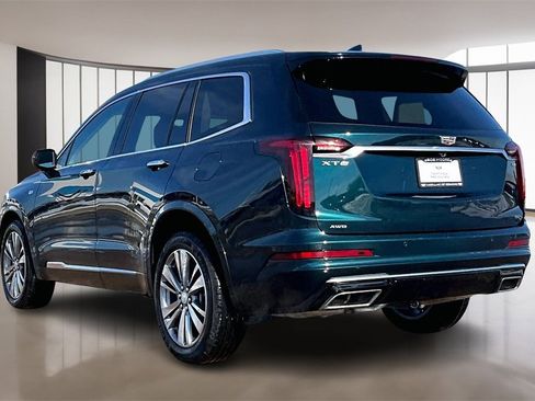 Certified 2025 Cadillac XT6 Premium Luxury image 12