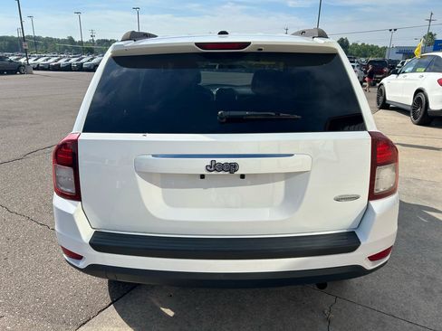 Used 2014 Jeep Compass Latitude FWD image 6