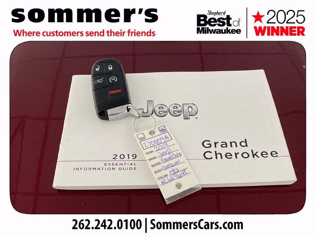 Used 2019 Jeep Grand Cherokee Overland AWD/4WD image 26