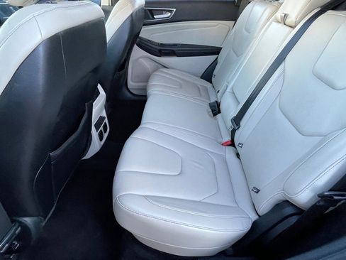 Used 2017 Ford Edge Titanium w/ Technology Package image 13