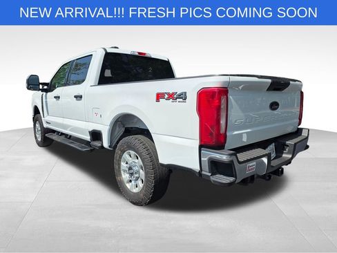 Used 2024 Ford F250 XLT w/ FX4 Off-Road Package image 6
