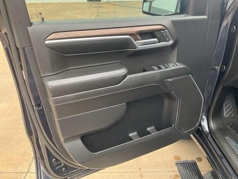 Used 2024 Chevrolet Silverado 1500 RST AWD/4WD image 5