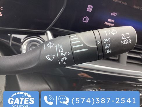 Used 2025 Chevrolet Trax RS w/ Sunroof Package image 29