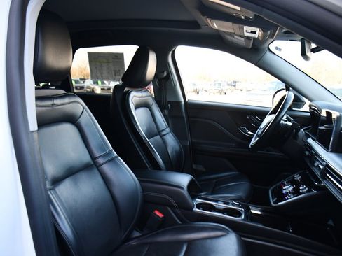 Used 2022 Lincoln Corsair Reserve w/ Elements Package image 16