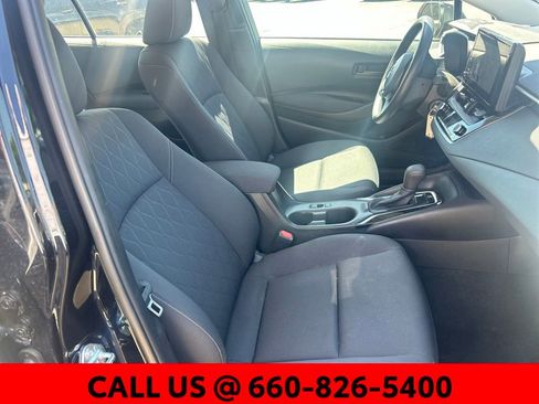Used 2025 Toyota Corolla LE FWD image 4