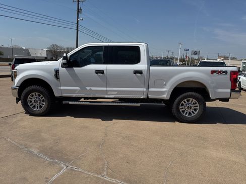 Used 2018 Ford F250 XLT w/ XLT Value Package image 4