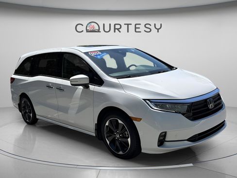Certified 2024 Honda Odyssey Elite image 9