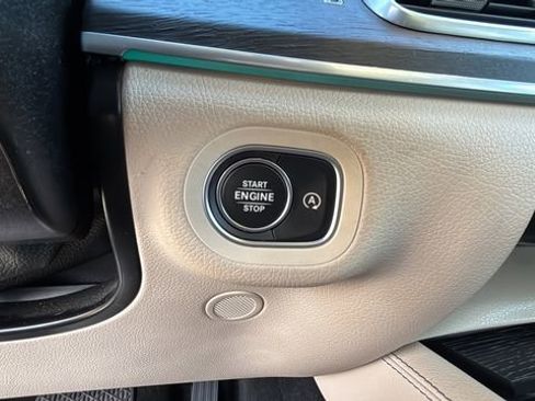 Used 2022 Mercedes-Benz GLS 450 GLS 450 image 29