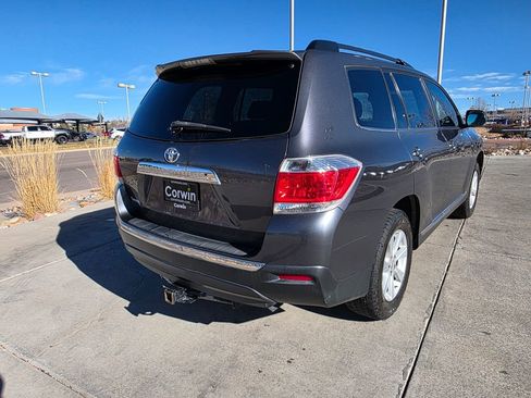 Used 2013 Toyota Highlander SE image 10