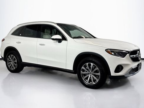Used 2026 Mercedes-Benz GLC 300 4MATIC image 3