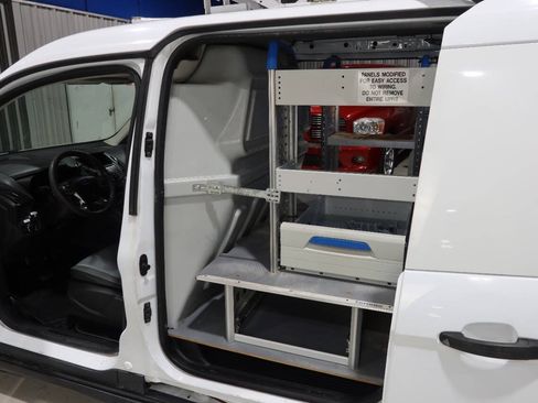 Used 2016 Ford Transit Connect XL FWD image 19