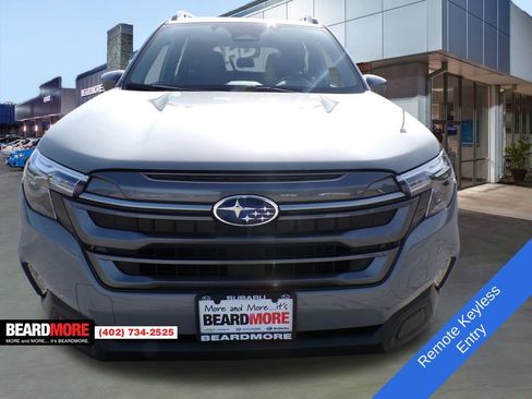 Used 2025 Subaru Forester Premium image 12