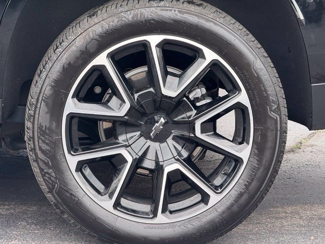 Used 2026 Chevrolet Tahoe RST w/ Comfort Package AWD/4WD image 12