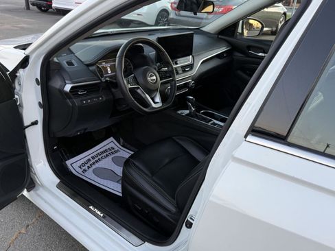 Used 2023 Nissan Altima 2.5 SL FWD image 7