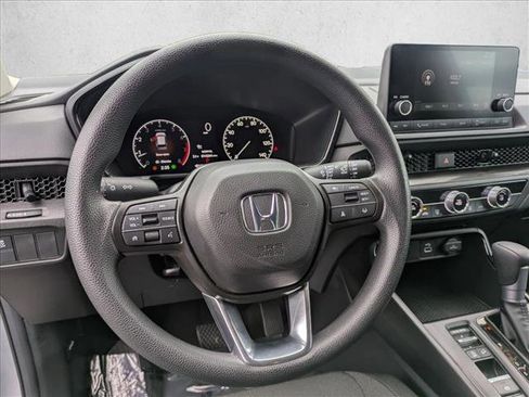 Used 2025 Honda CR-V LX image 13