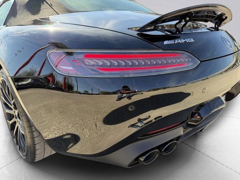 Used 2021 Mercedes-Benz AMG GT Roadster image 16