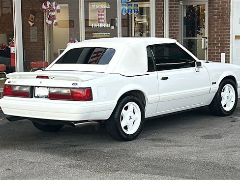 Used 1993 Ford Mustang LX RWD image 11